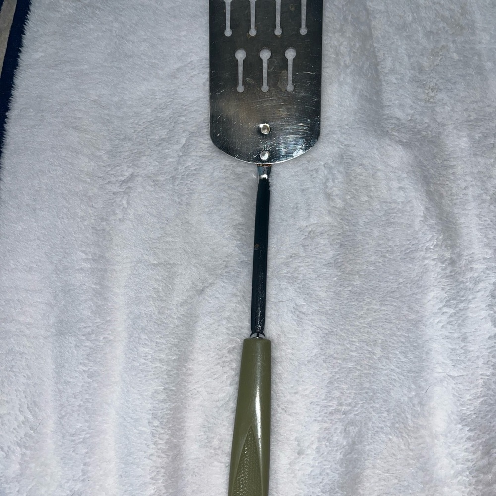 EKCO MCM stainless steel, Silver and Green Spatula